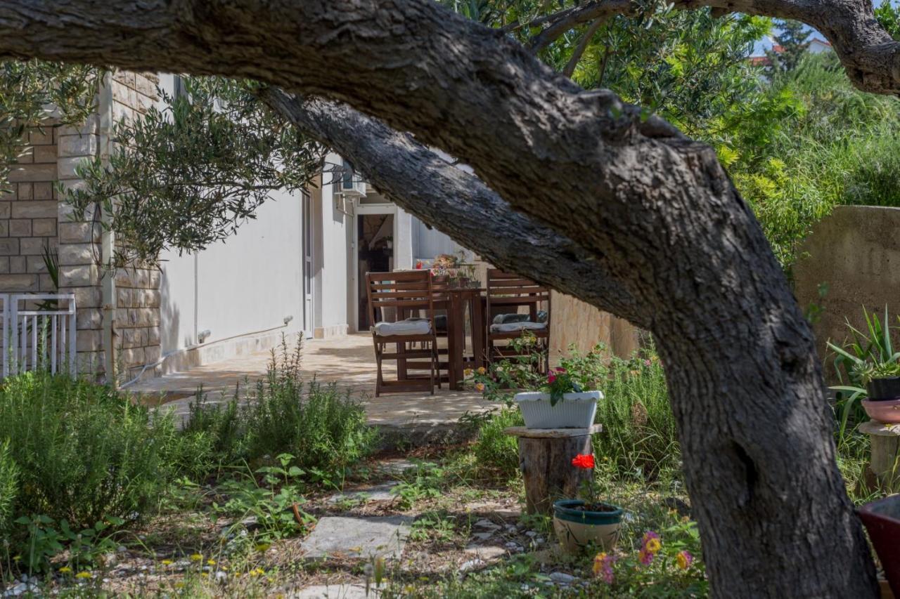Olive Garden Apartment Hvar Town Bagian luar foto